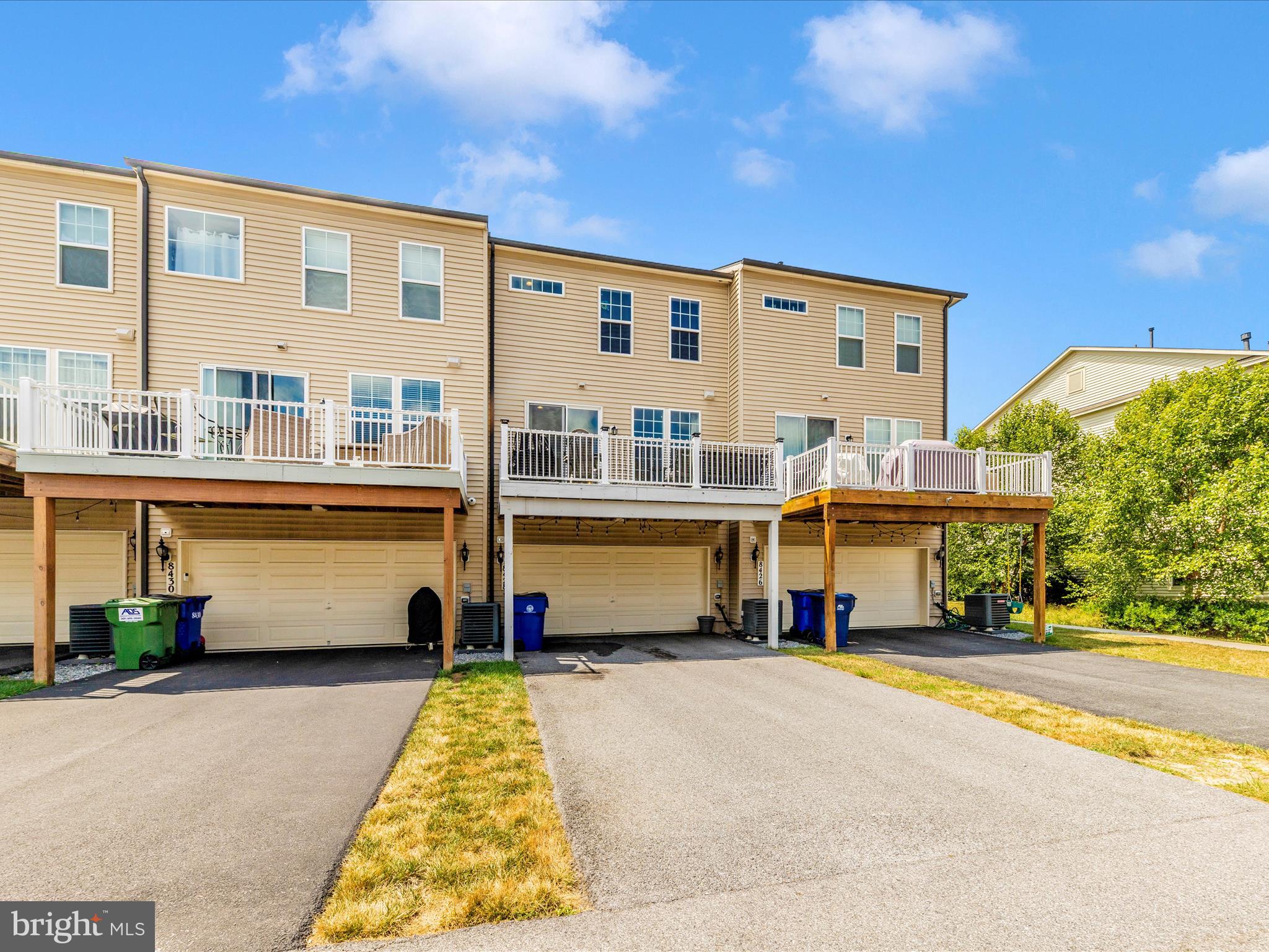 TALLYN RIDGE - Residential