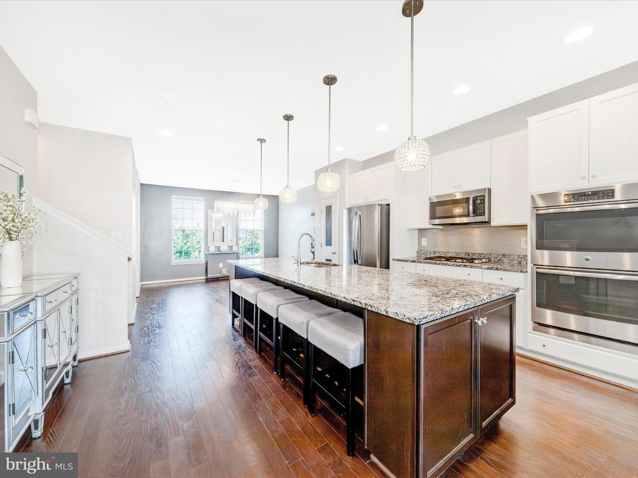 TALLYN RIDGE - Residential