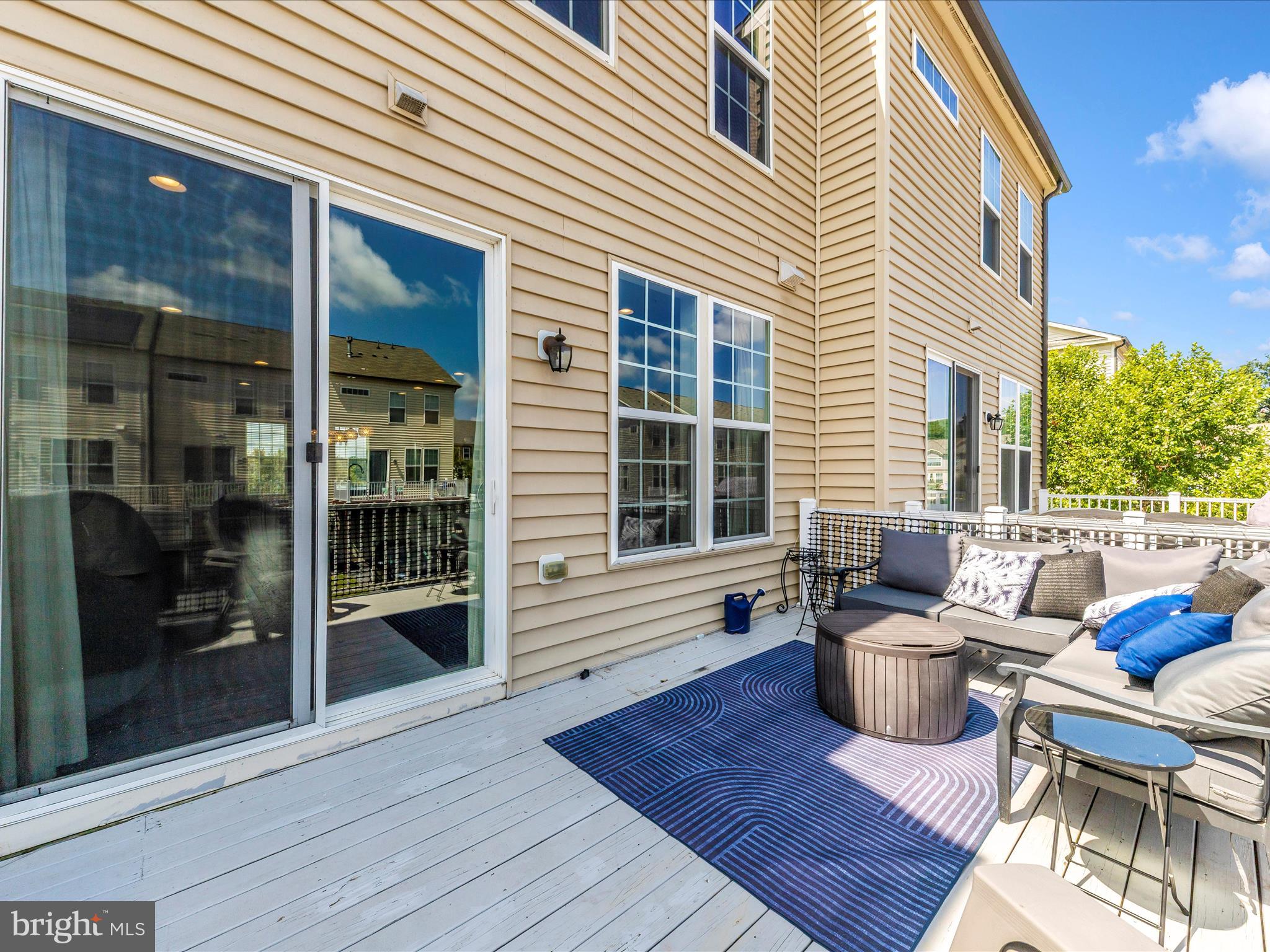 TALLYN RIDGE - Residential