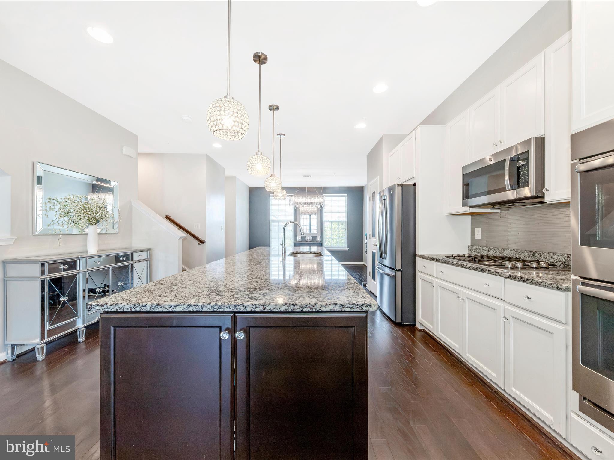 TALLYN RIDGE - Residential