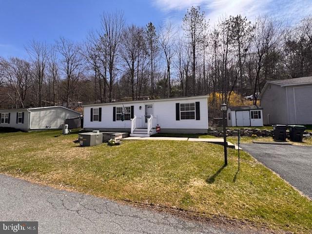 1215 BLUE MOUNTAIN CIRCLE