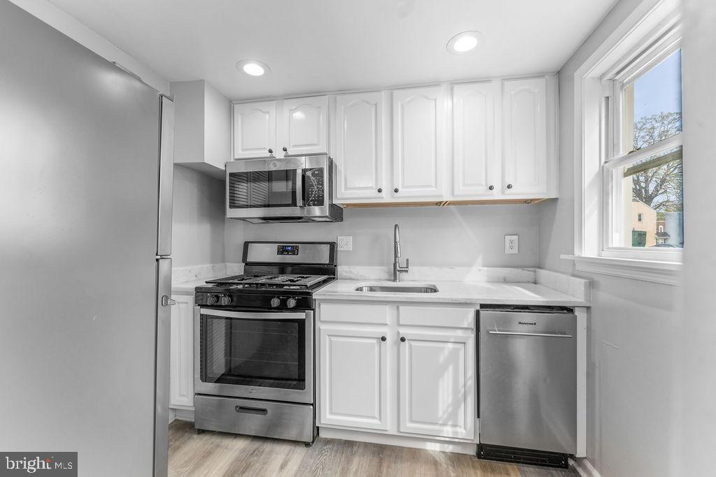 IVERSON VILLAGE CONDO - Residential