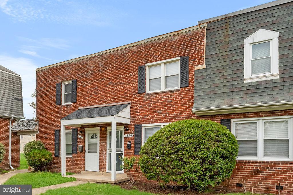 IVERSON VILLAGE CONDO - Residential