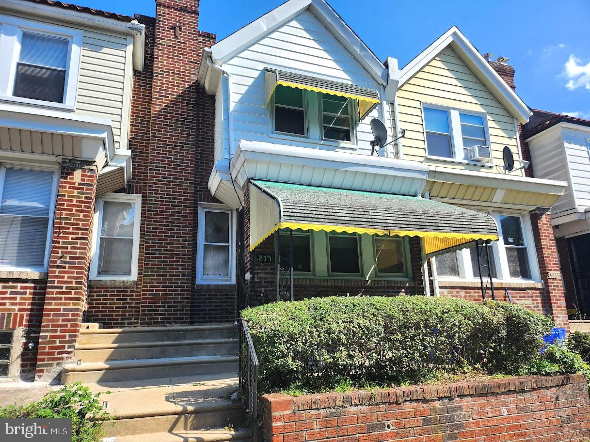 WEST OAK LANE - Residential