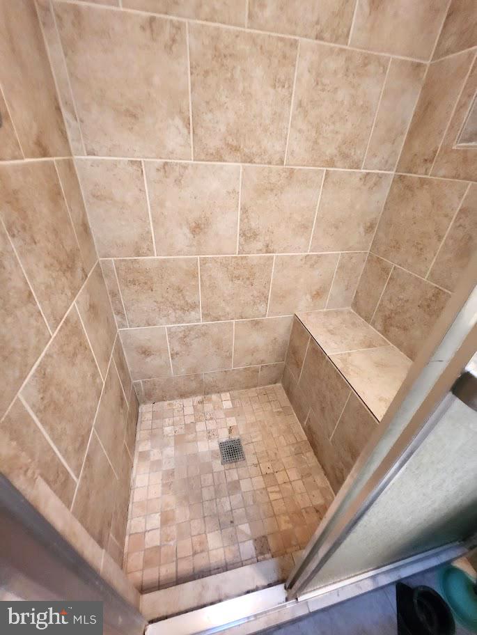 WEST OAK LANE - Residential