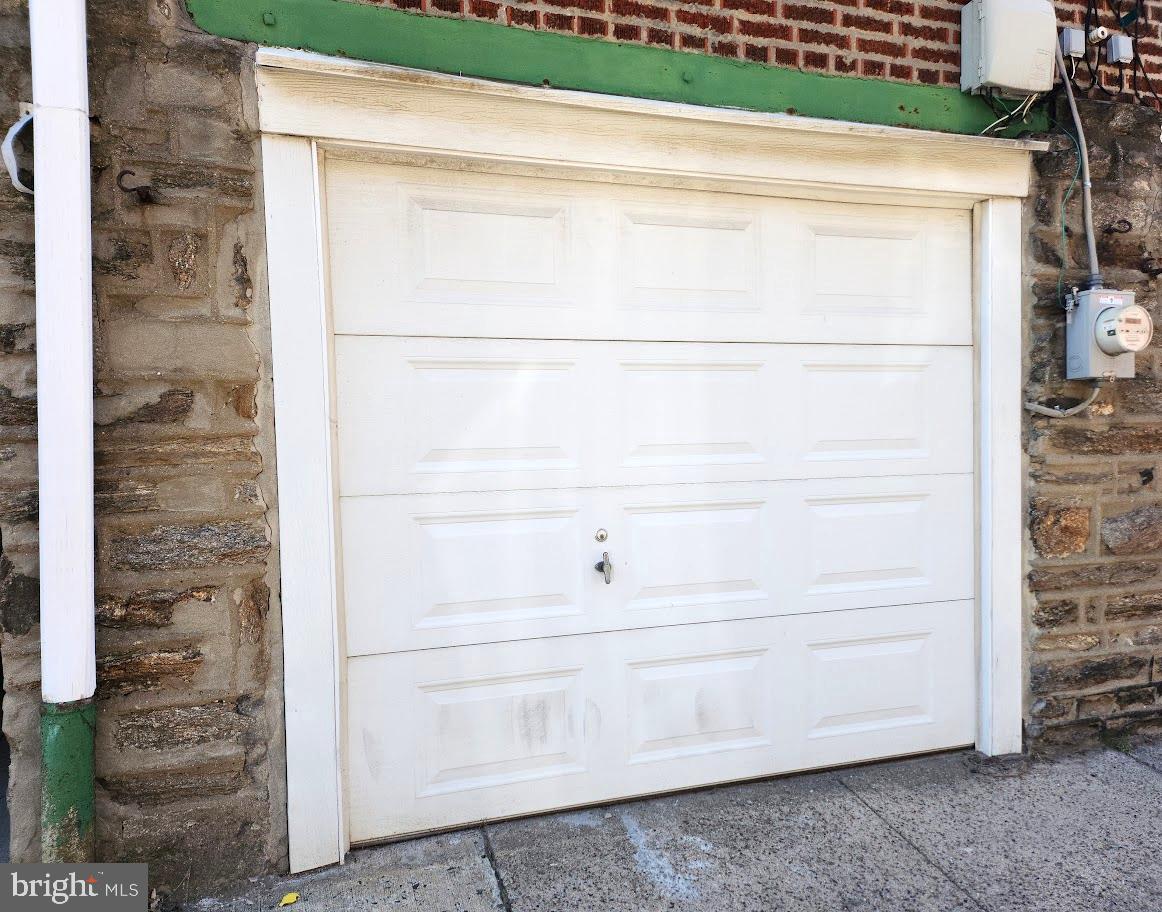 WEST OAK LANE - Residential