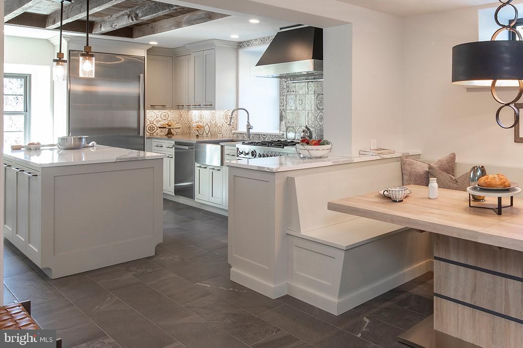 WAYNEFIELD - Residential