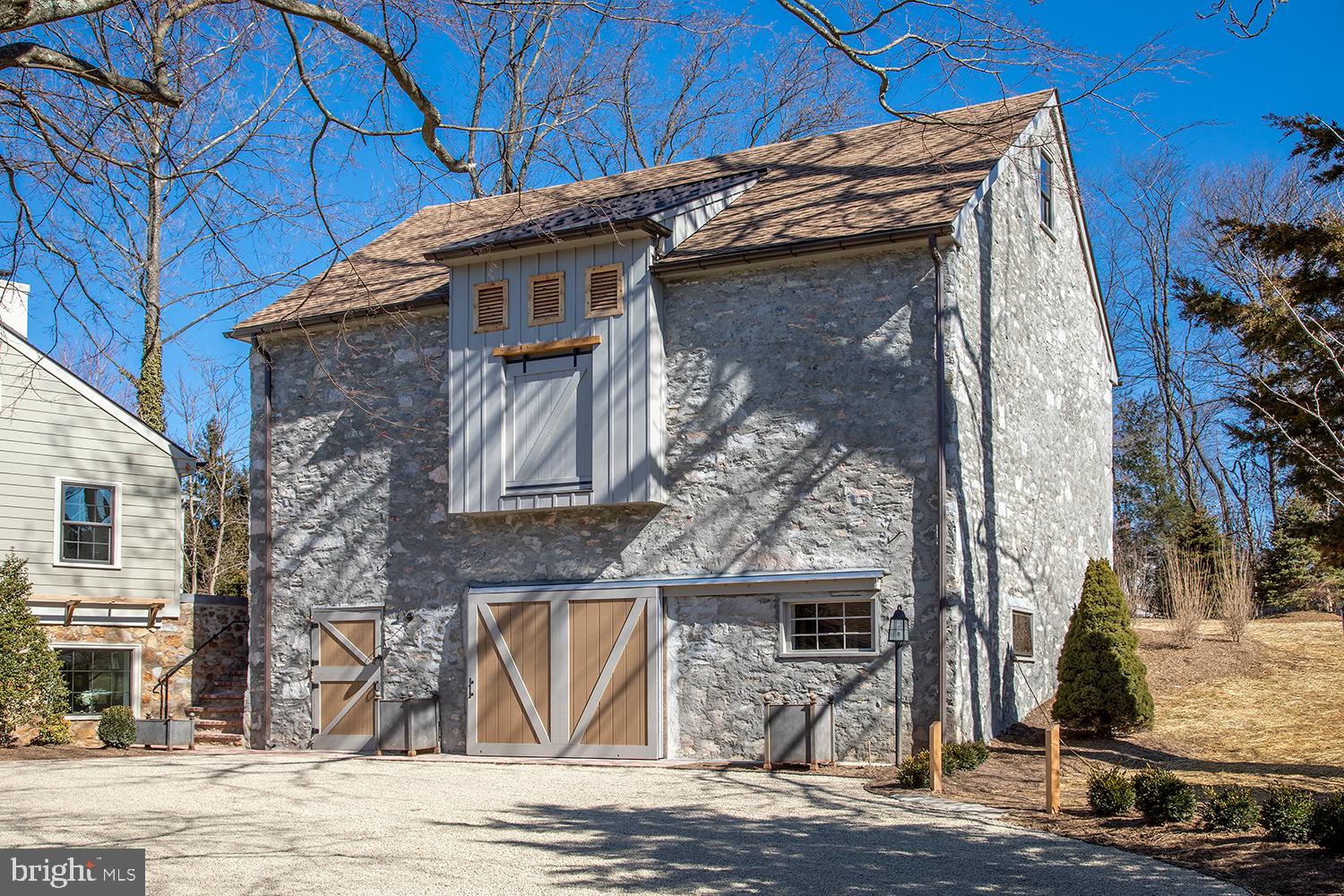 WAYNEFIELD - Residential