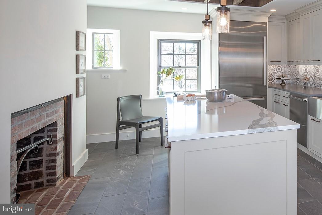 WAYNEFIELD - Residential