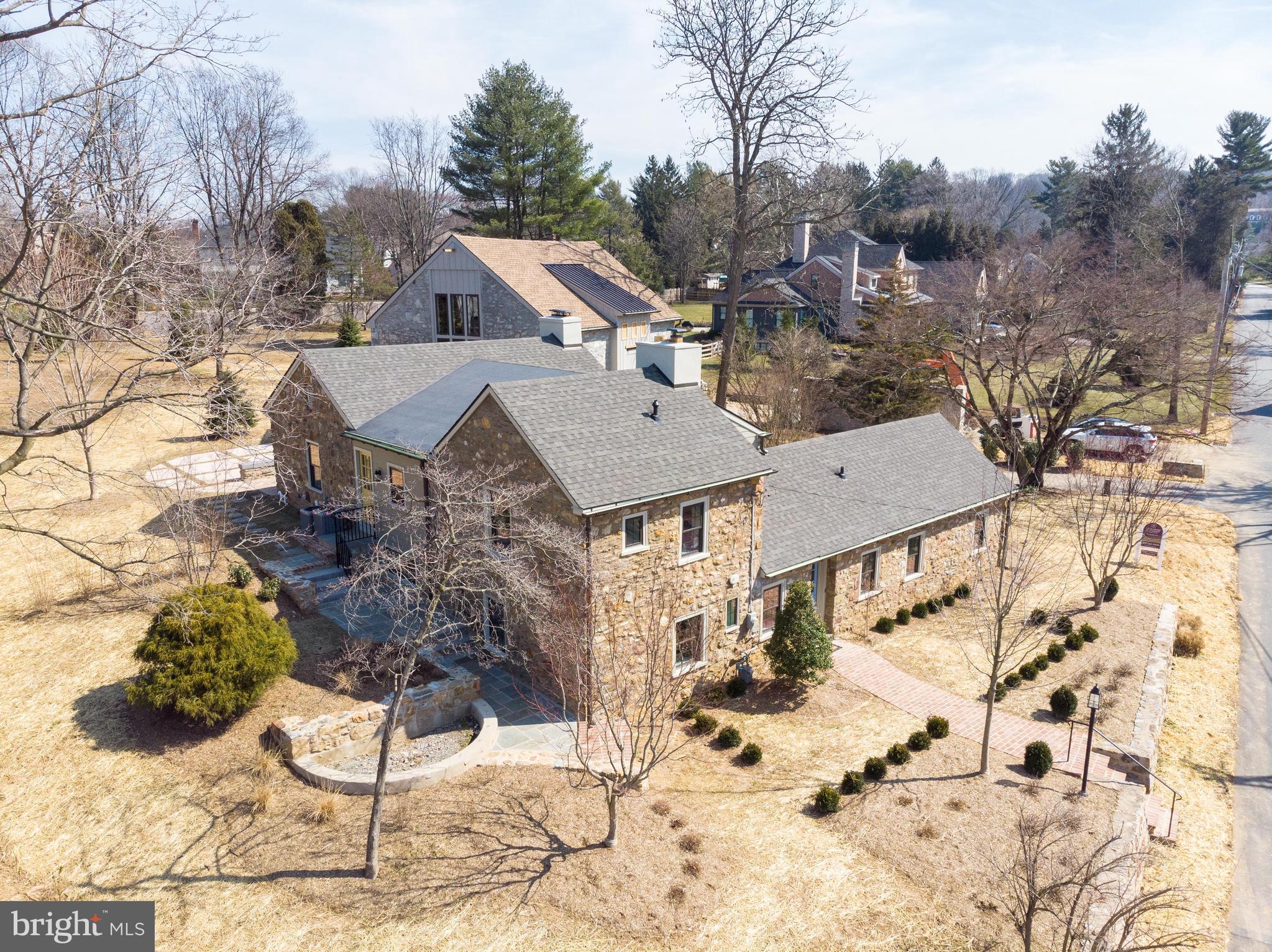 WAYNEFIELD - Residential