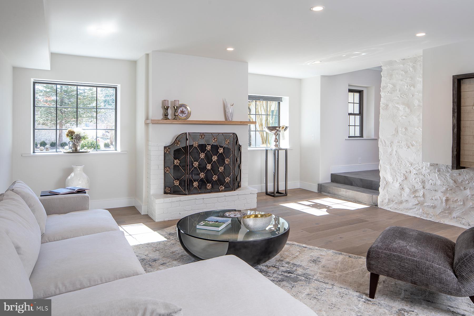 WAYNEFIELD - Residential