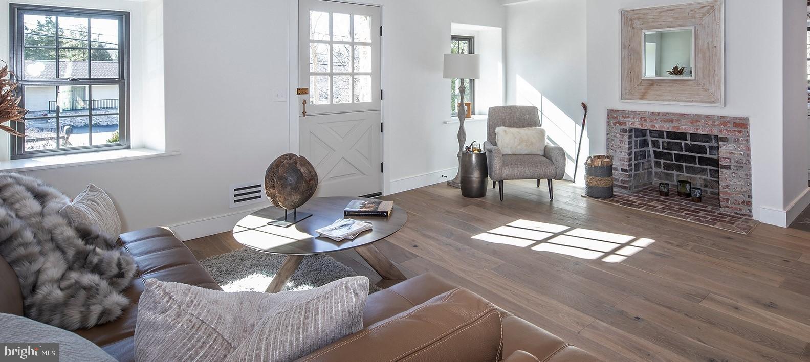 WAYNEFIELD - Residential