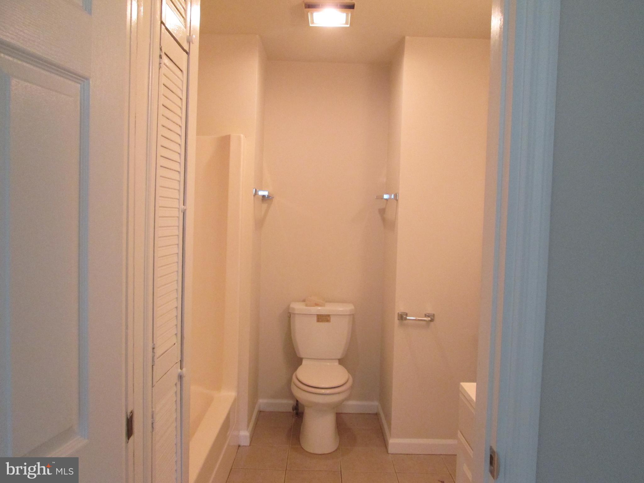 OXON HILL - Residential Lease