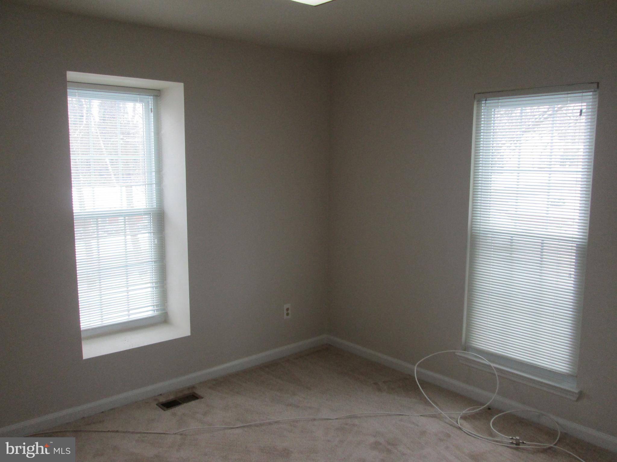 OXON HILL - Residential Lease