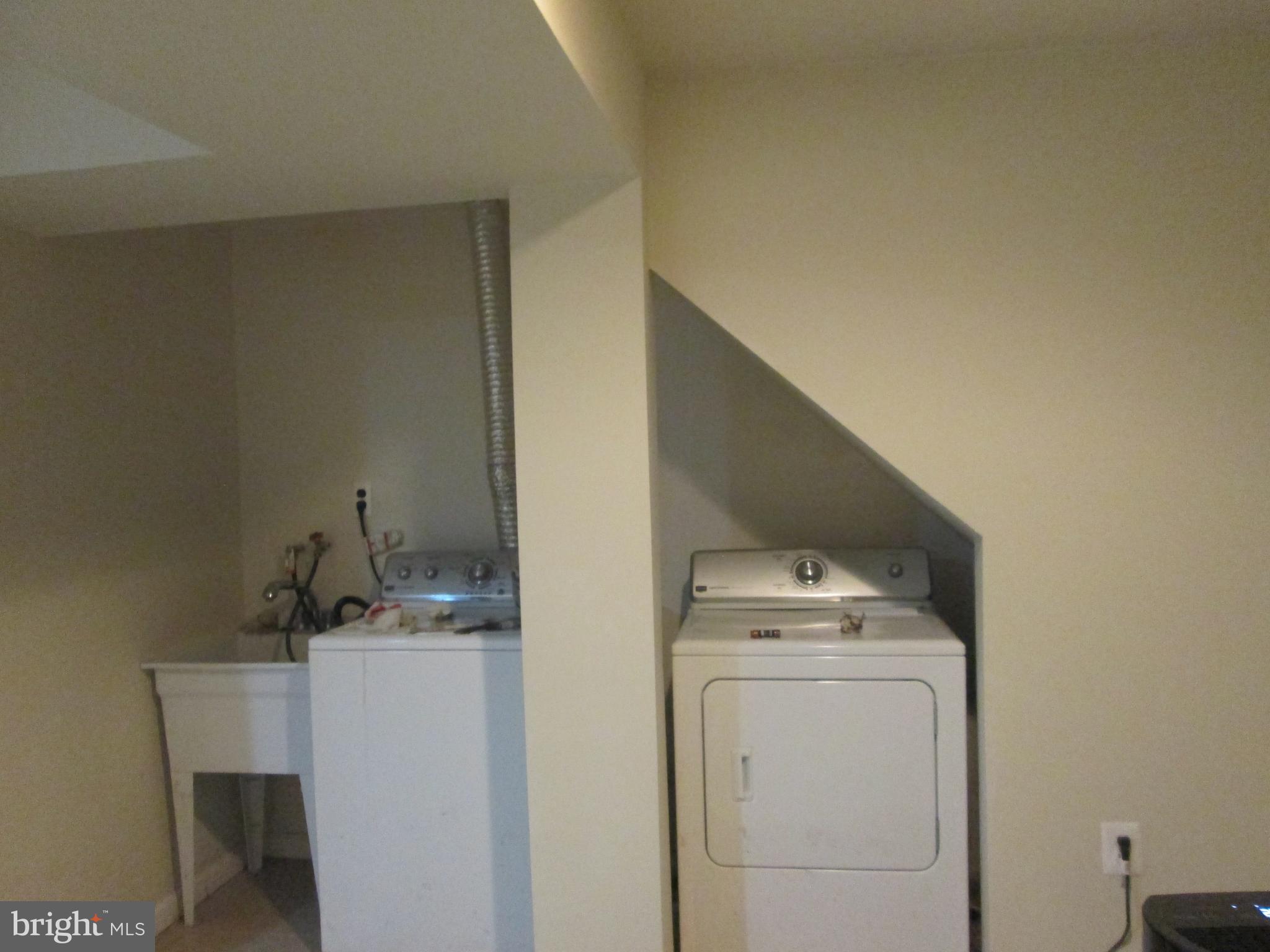 OXON HILL - Residential Lease