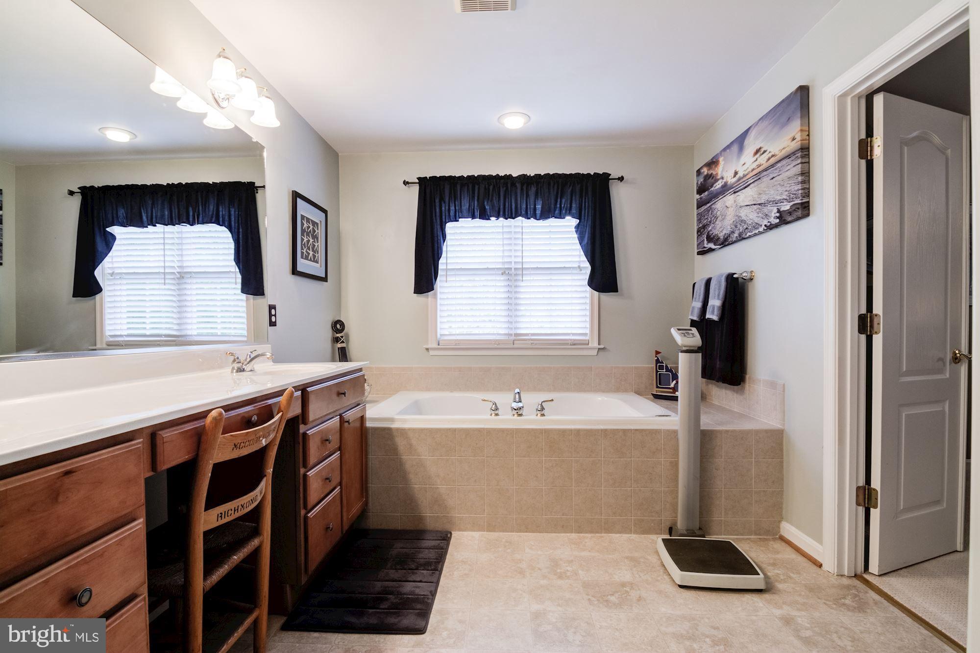 QUEENS GUARD - Residential