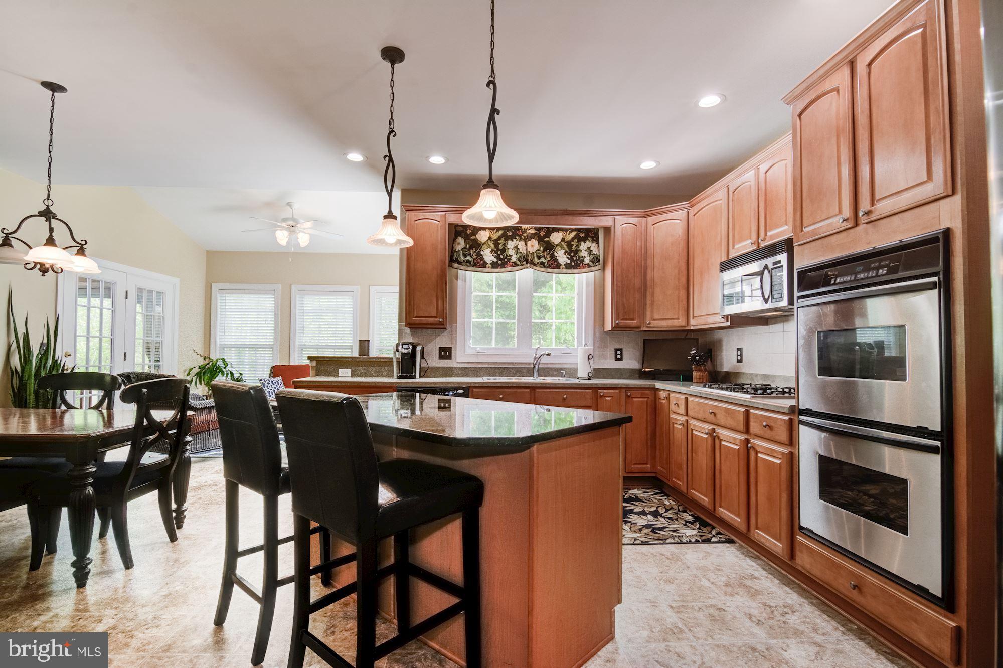 QUEENS GUARD - Residential