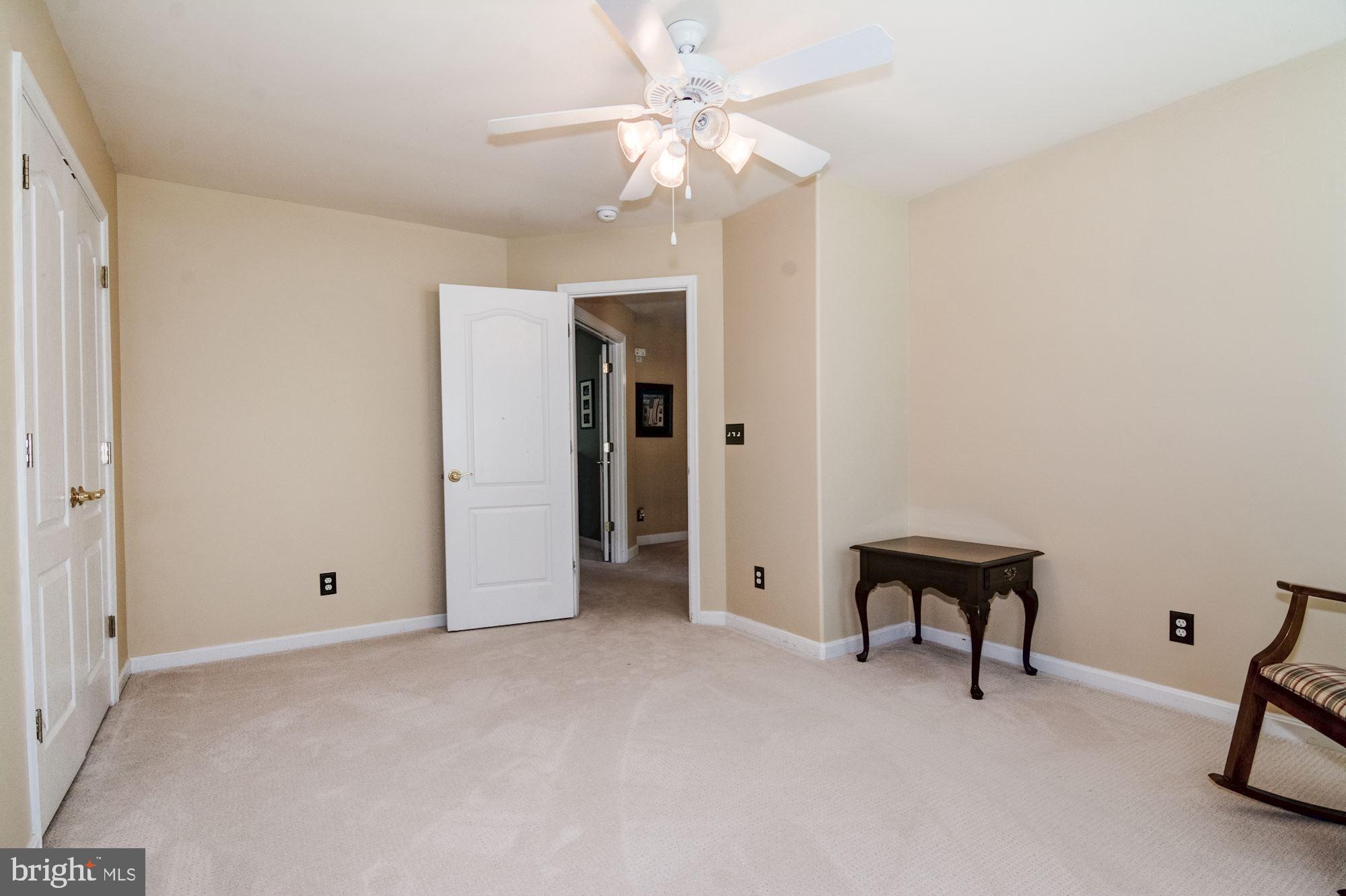 QUEENS GUARD - Residential