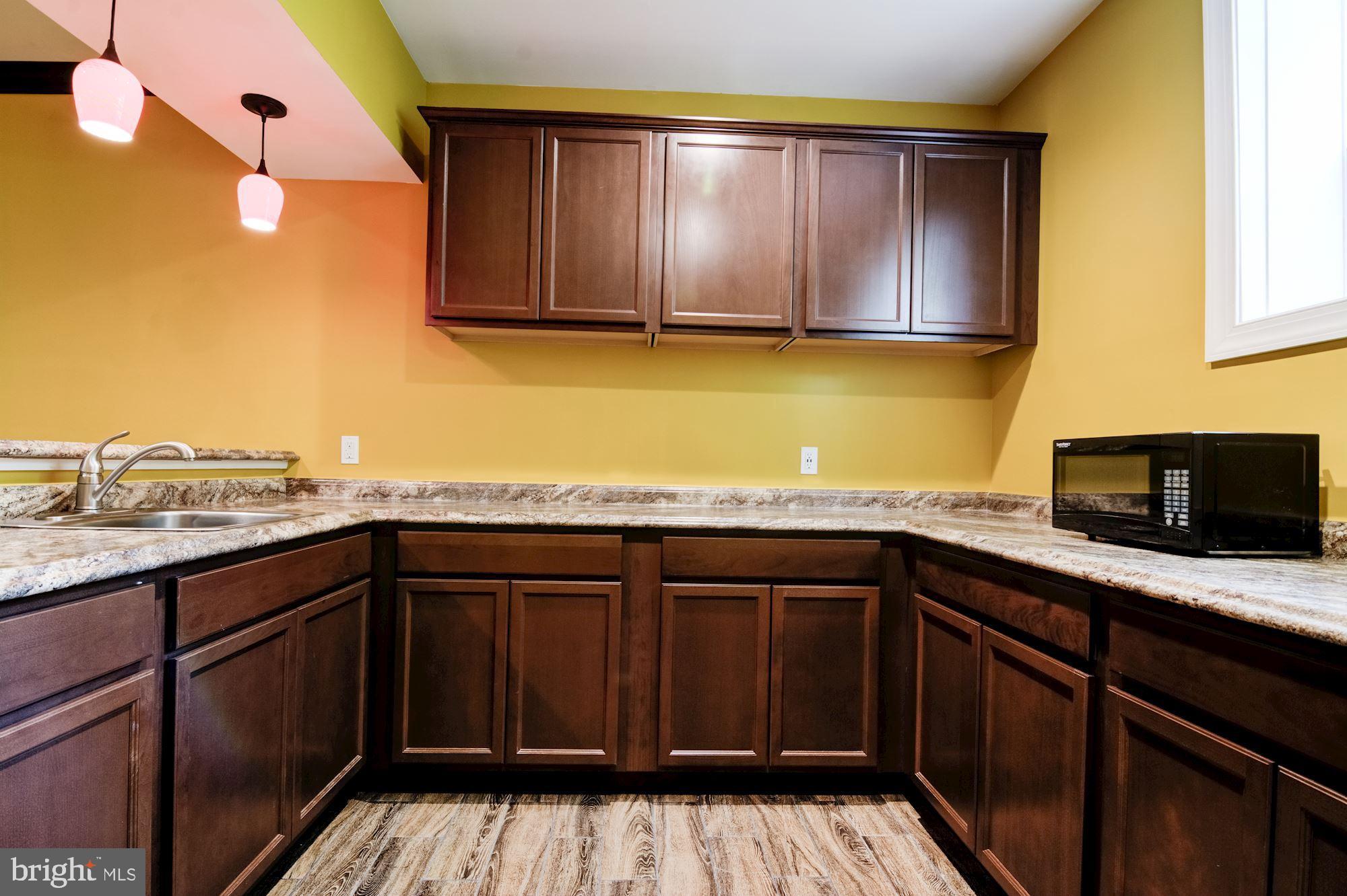 QUEENS GUARD - Residential