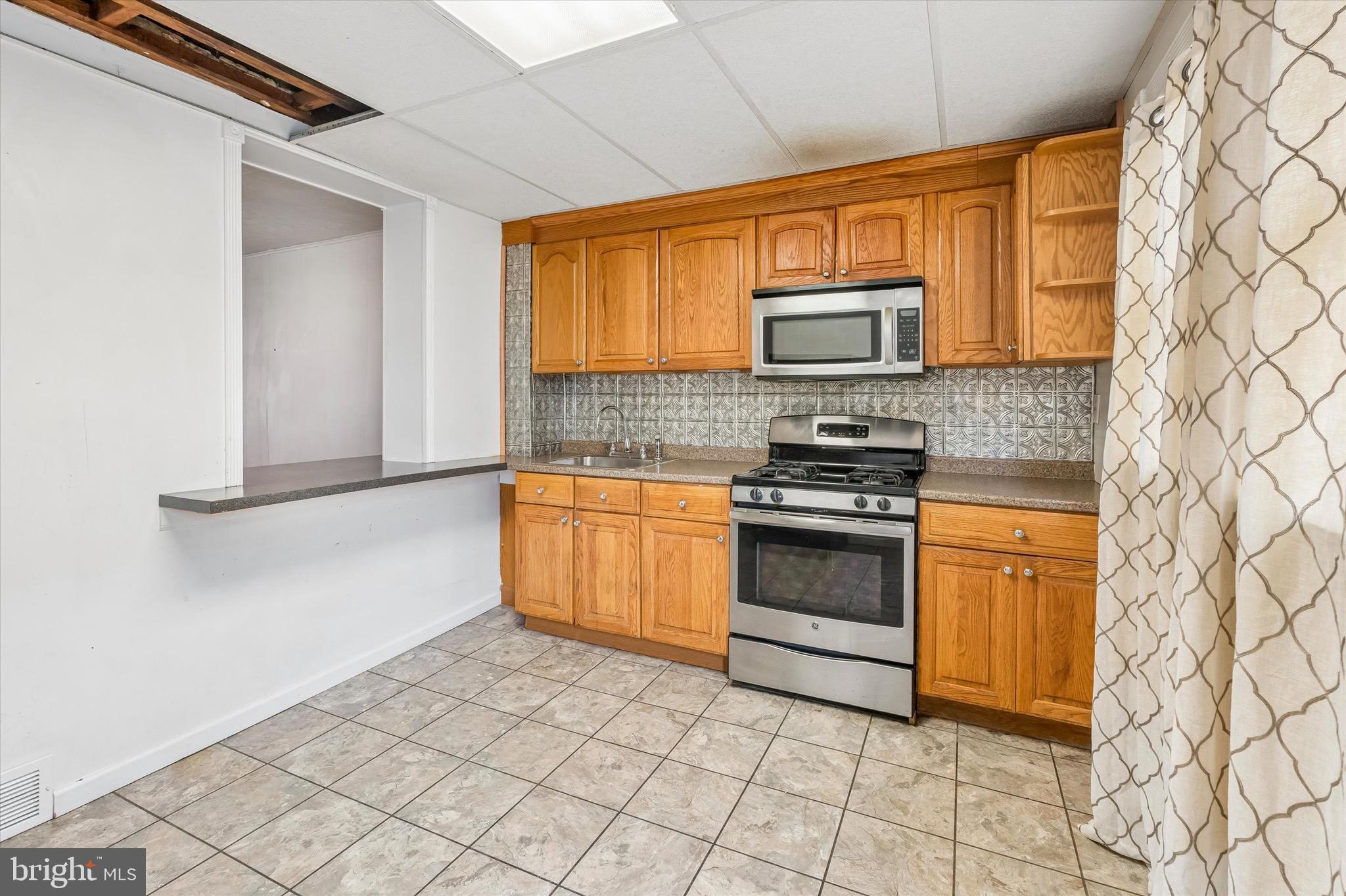 PORT RICHMOND - Residential