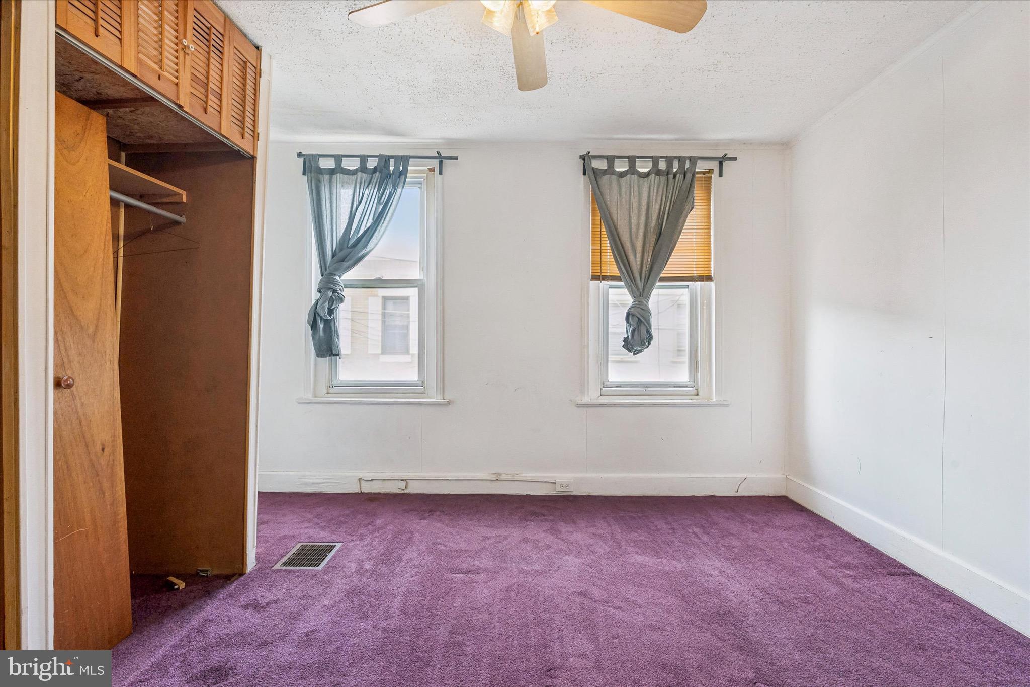 PORT RICHMOND - Residential