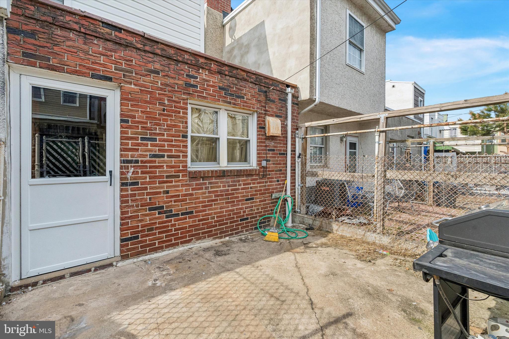 PORT RICHMOND - Residential