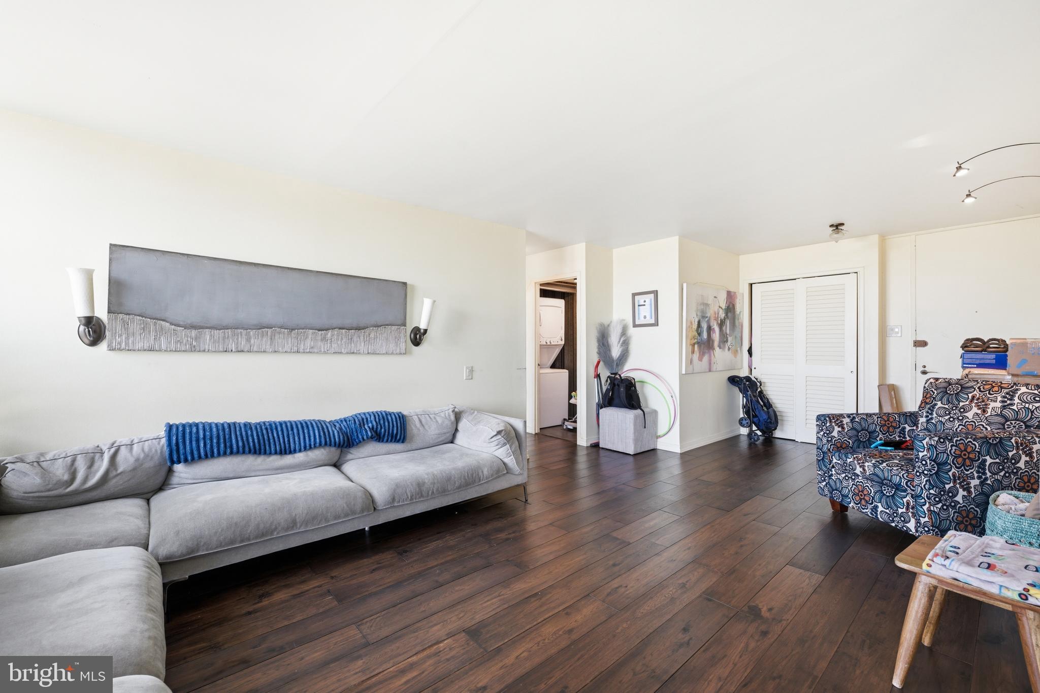 3600 CONSHOHOCKEN AVENUE 1204