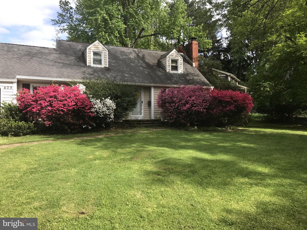 Photo of 409 N Pine Street, LANGHORNE, PA 19047 (MLS # PABU2107430)