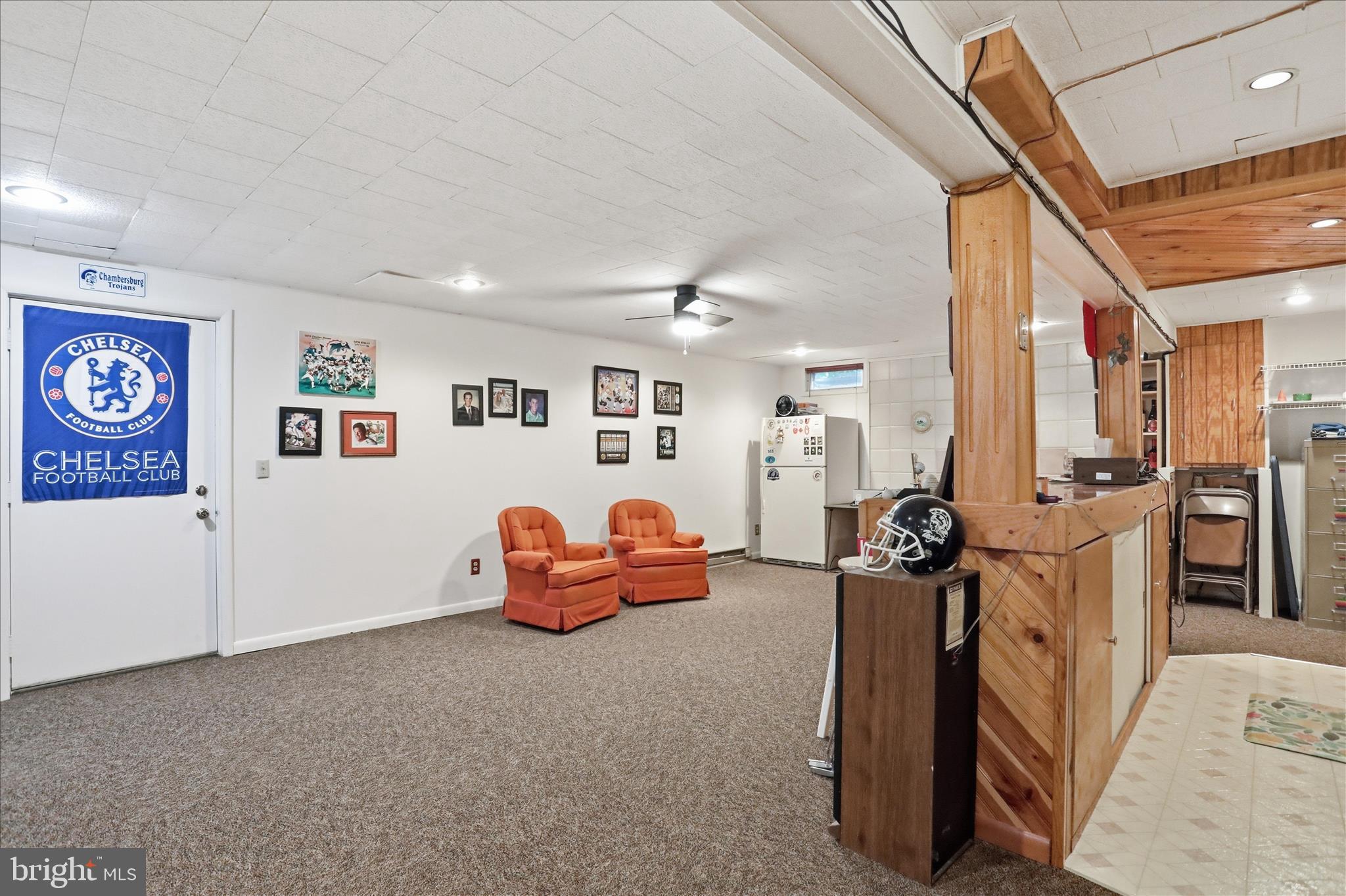 FALLING SPRING MEADOWS - Residential