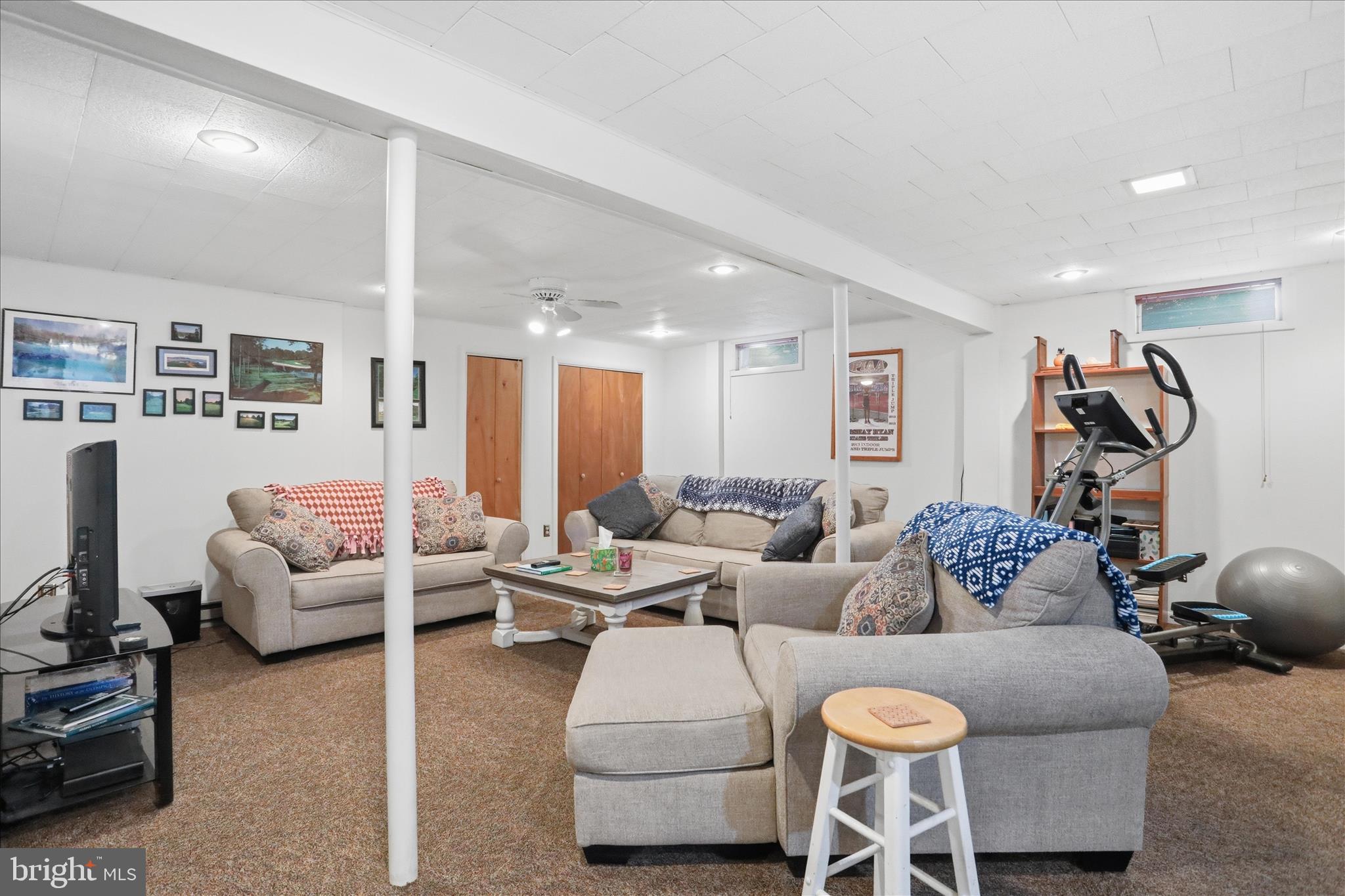 FALLING SPRING MEADOWS - Residential