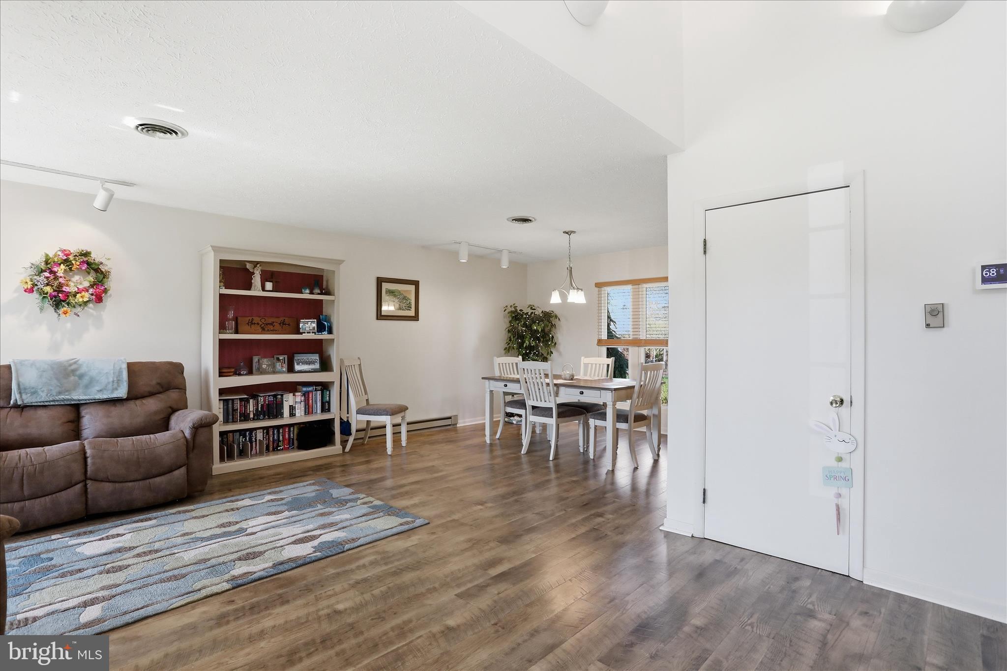 FALLING SPRING MEADOWS - Residential