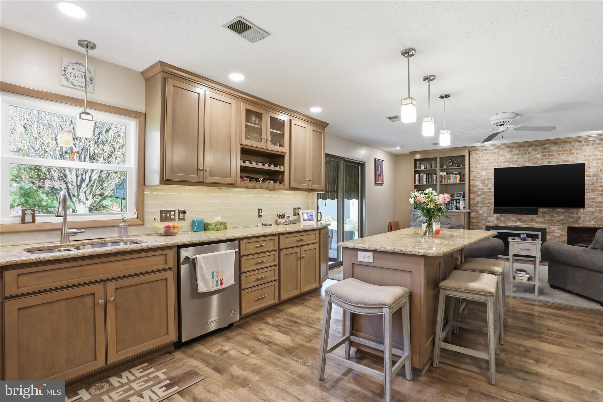 FALLING SPRING MEADOWS - Residential