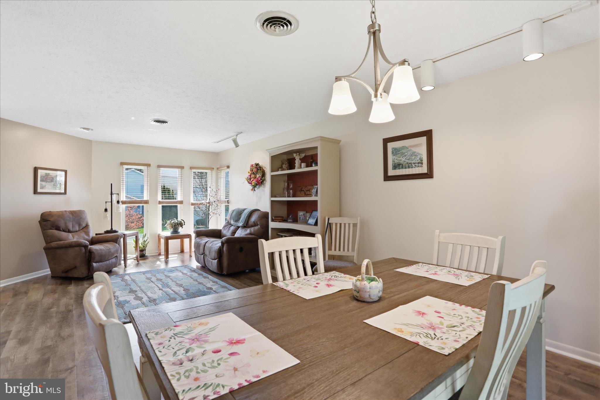 FALLING SPRING MEADOWS - Residential