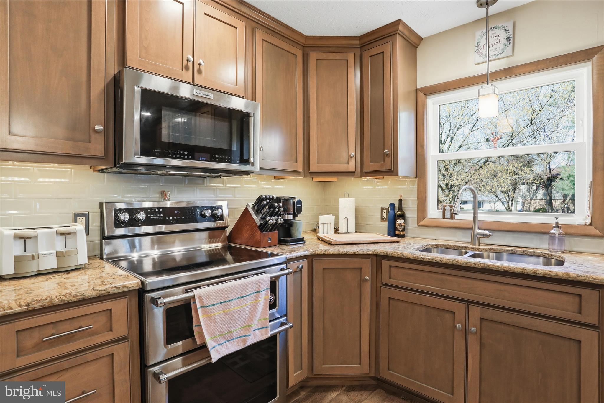 FALLING SPRING MEADOWS - Residential