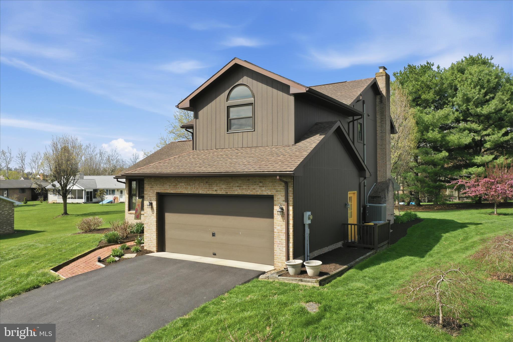 FALLING SPRING MEADOWS - Residential