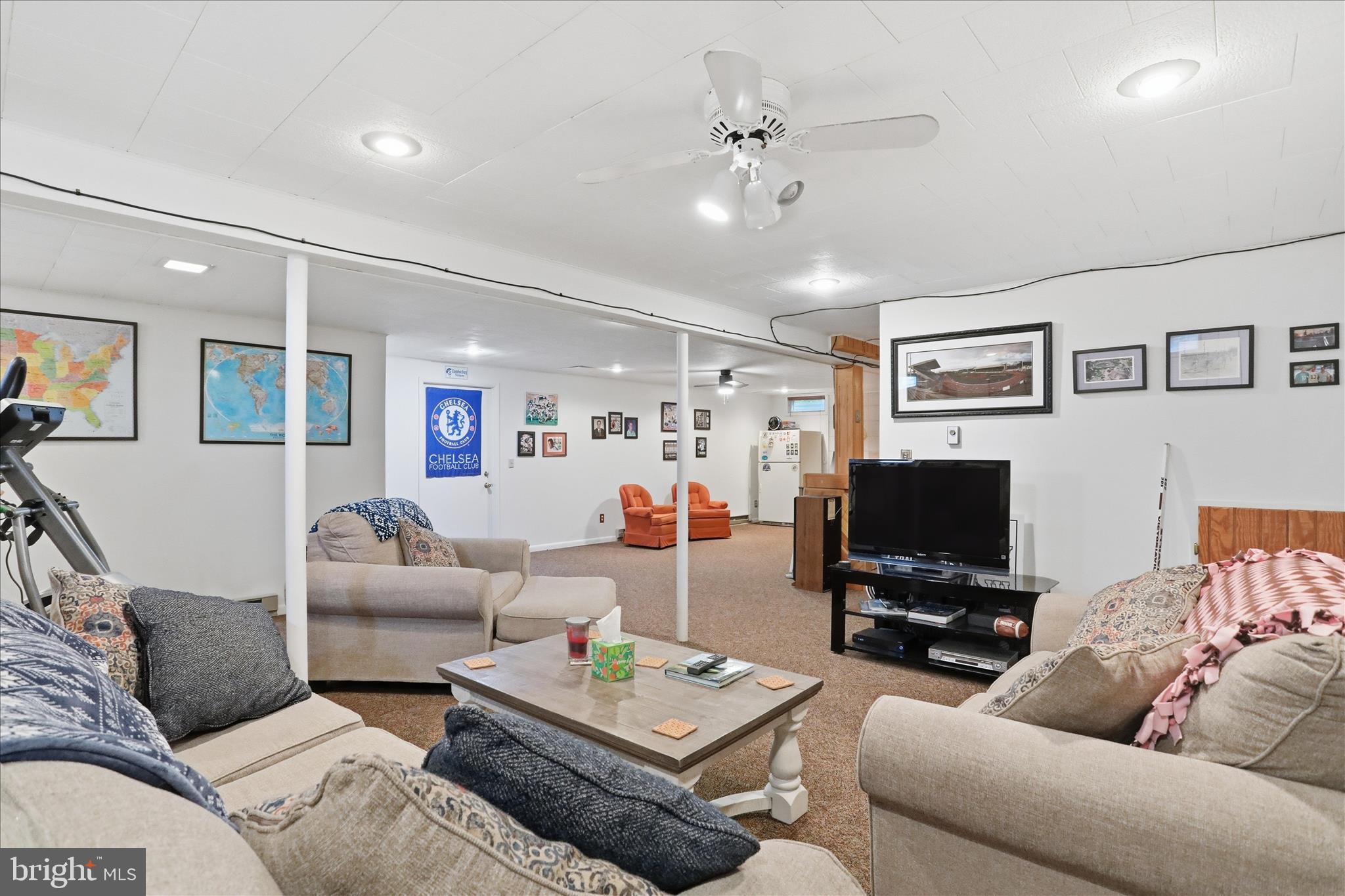 FALLING SPRING MEADOWS - Residential