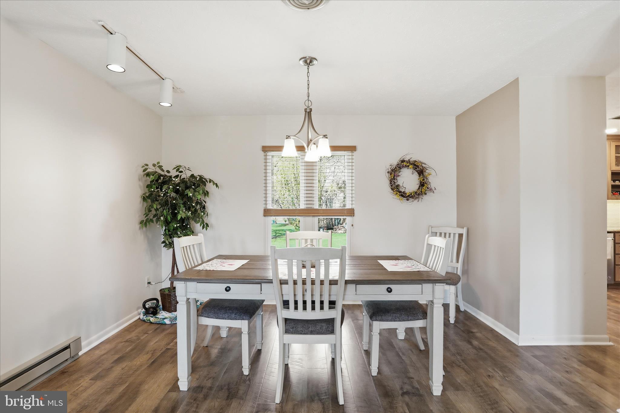 FALLING SPRING MEADOWS - Residential