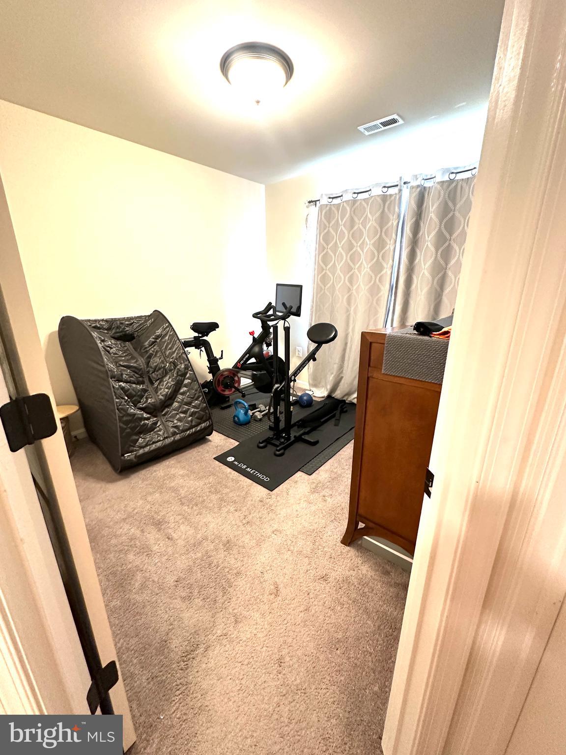 ELIZABETH HILLS - Residential Lease