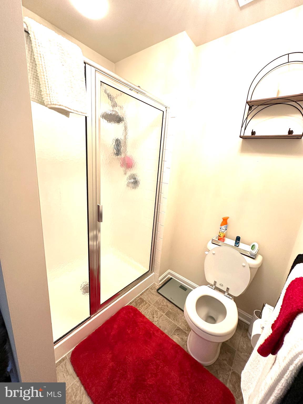 ELIZABETH HILLS - Residential Lease