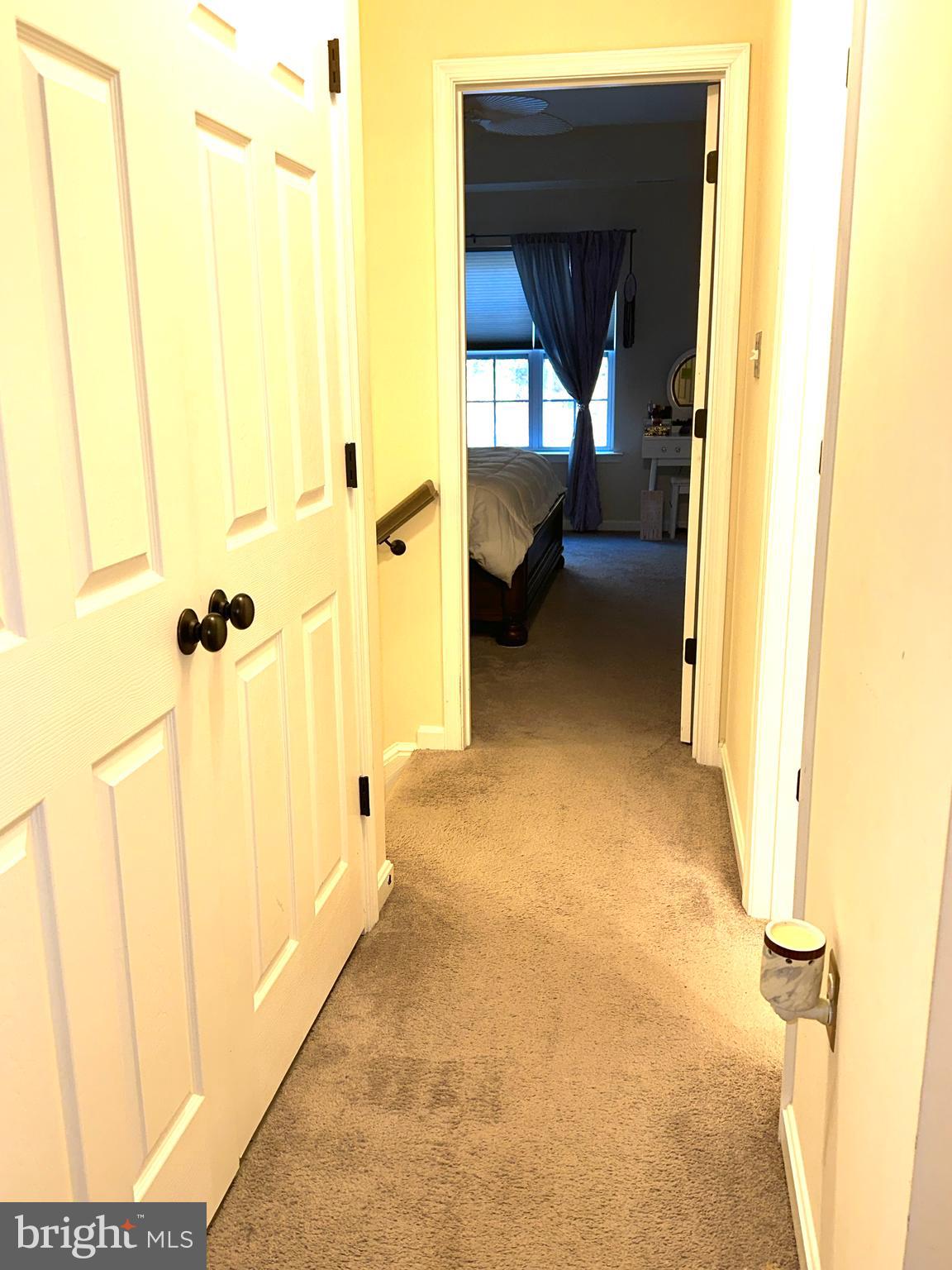 ELIZABETH HILLS - Residential Lease