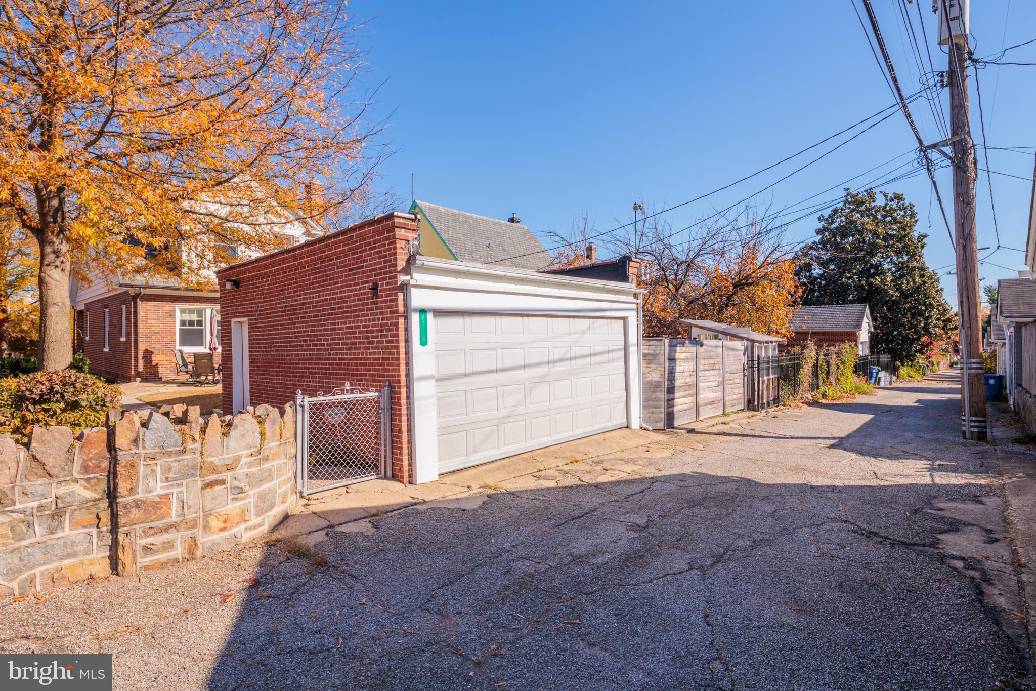 MAYFIELD - Residential