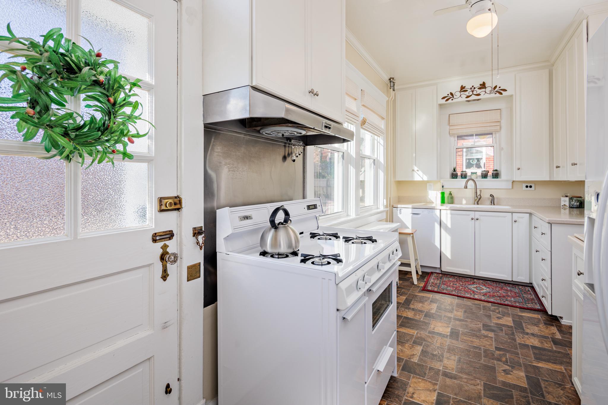 MAYFIELD - Residential