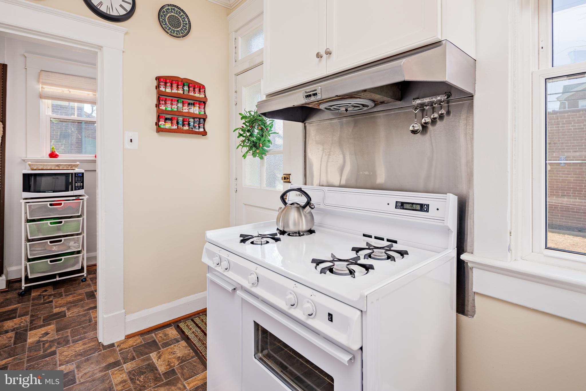 MAYFIELD - Residential