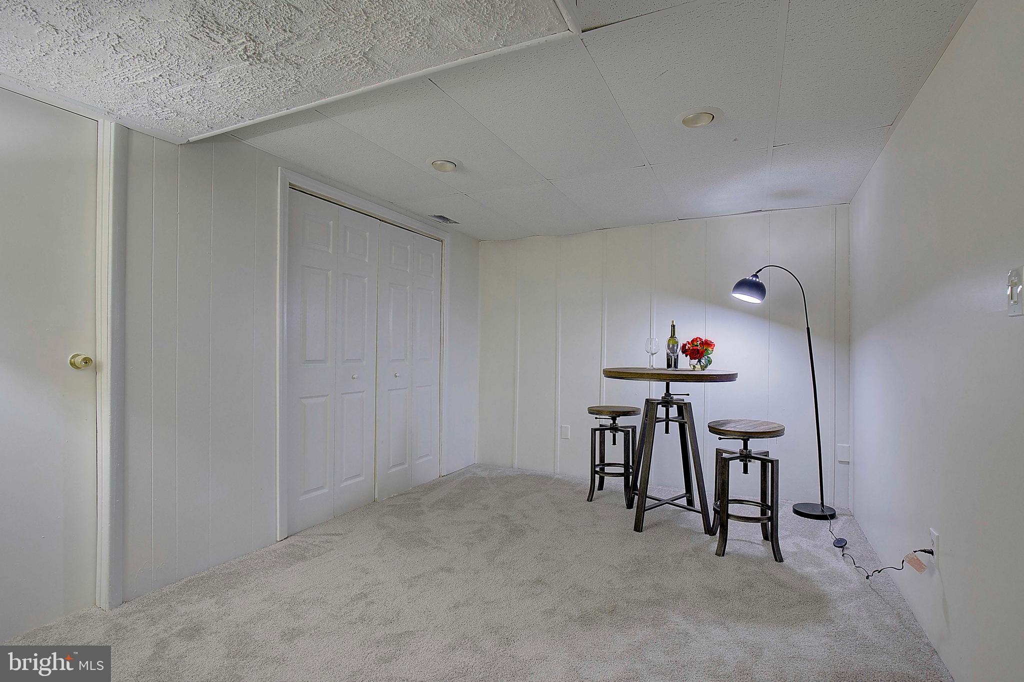 STONEYBROOKE VILLAGE - Residential