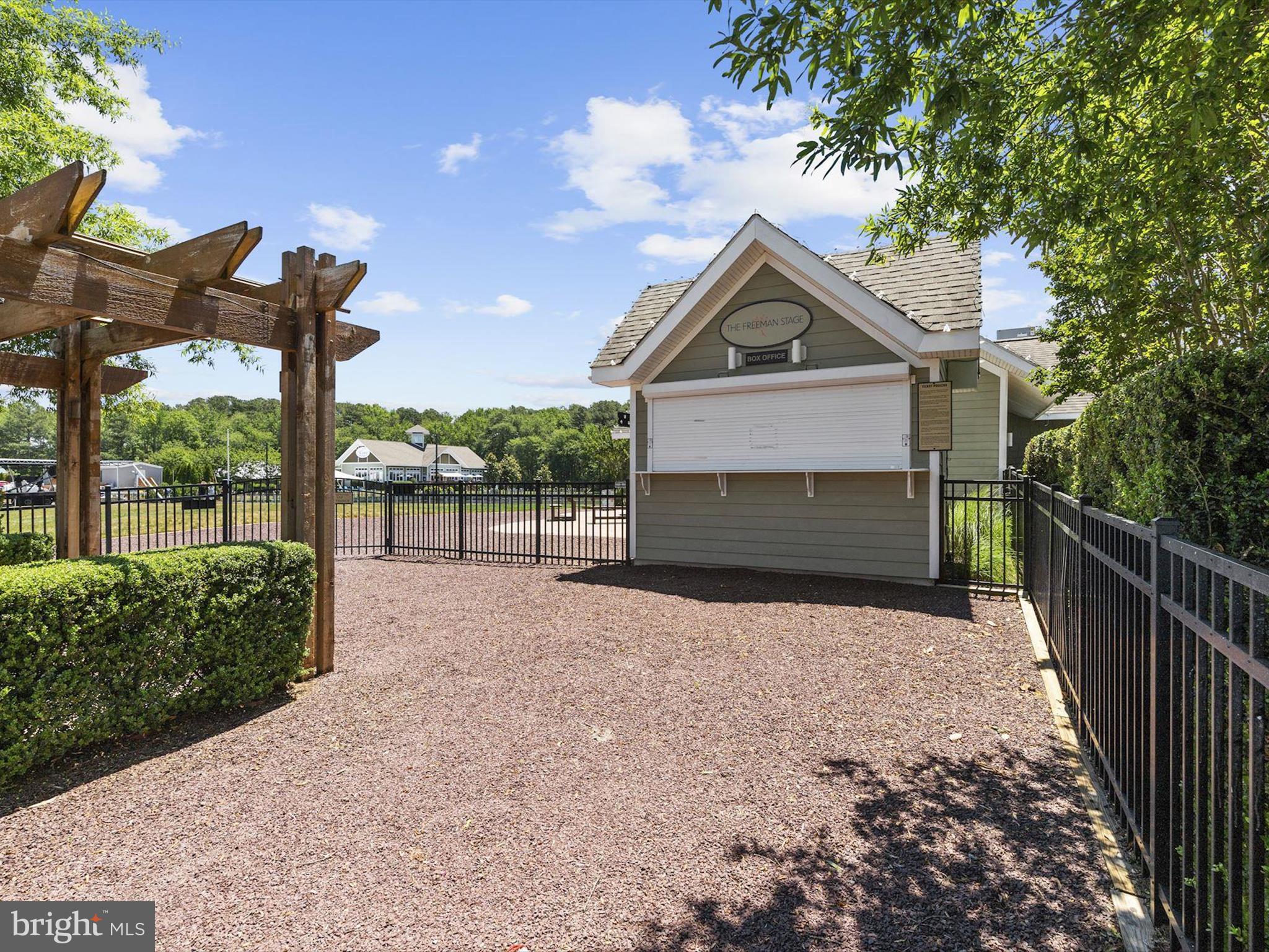 BAYSIDE - Residential