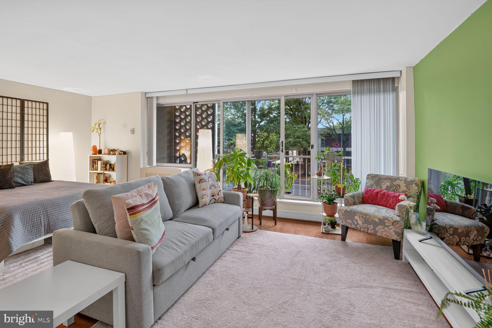 800 4TH STREET SW S105