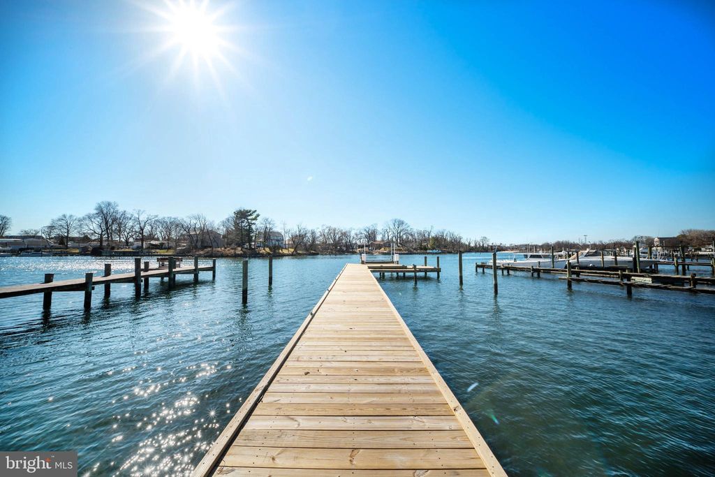 Photo of 8101 Shore Road, BALTIMORE, MD 21222 (MLS # MDBC2154392)