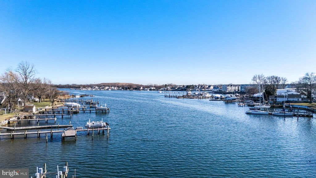 Photo of 8101 Shore Road, BALTIMORE, MD 21222 (MLS # MDBC2154392)