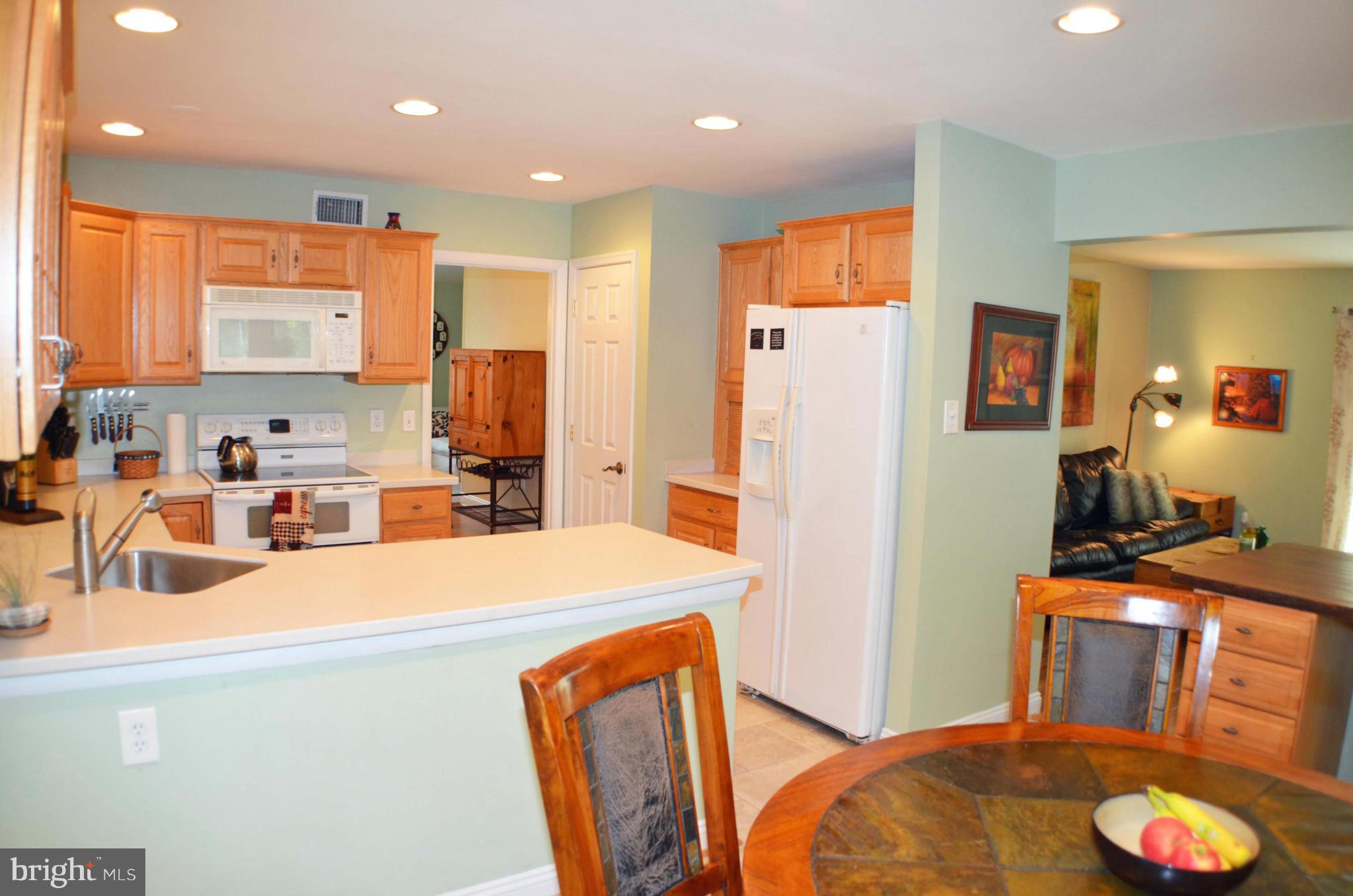 FOX MILL ESTATES - Residential