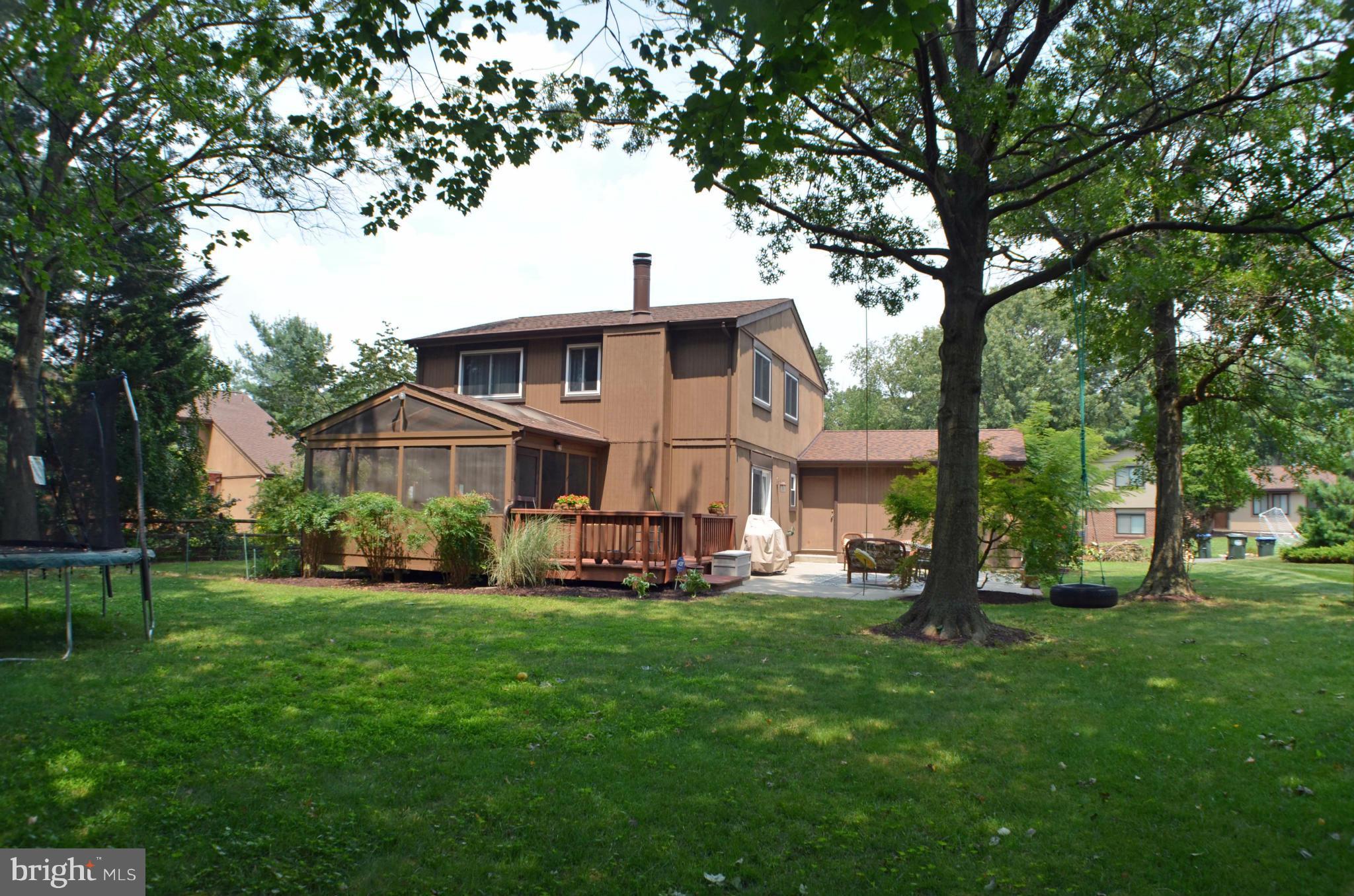 FOX MILL ESTATES - Residential